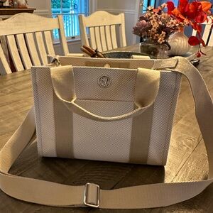 Lululemon Boxy Mini Tote Handbag 4.5L Canvas Cream